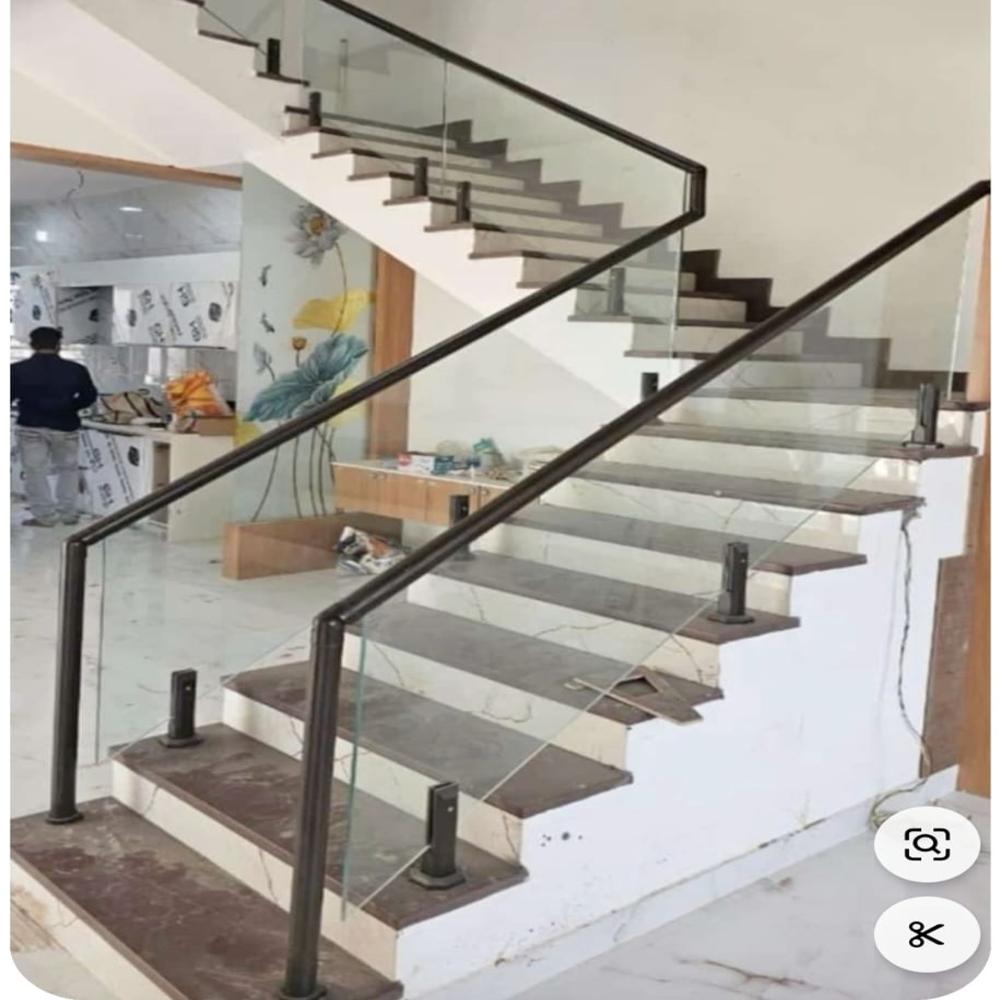 Glass Ralling with Black Aluminium Coted