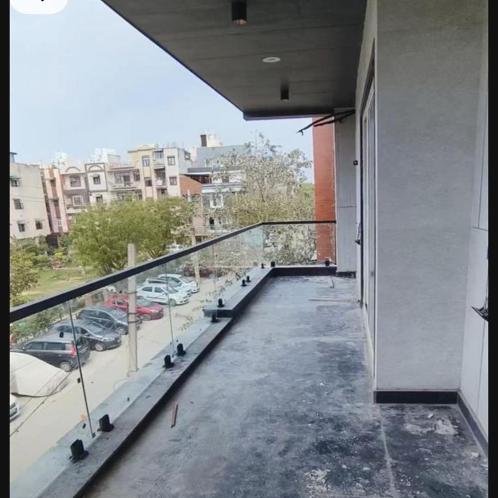 Glass Ralling with Black Aluminium Coted
