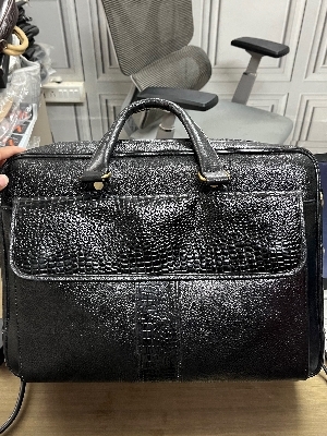 Genuine leather laptop bag