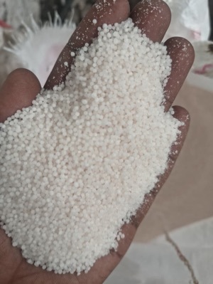 Technical grade urea