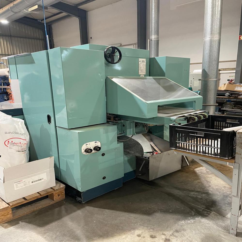 PERFECTA SDY-1 Three Knife Book Cutting Machine