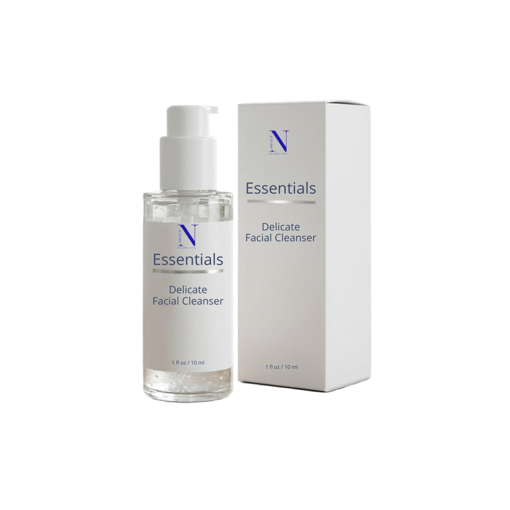 Essentials Delicate Facial Cleanser - Attributes: Smudge Proof