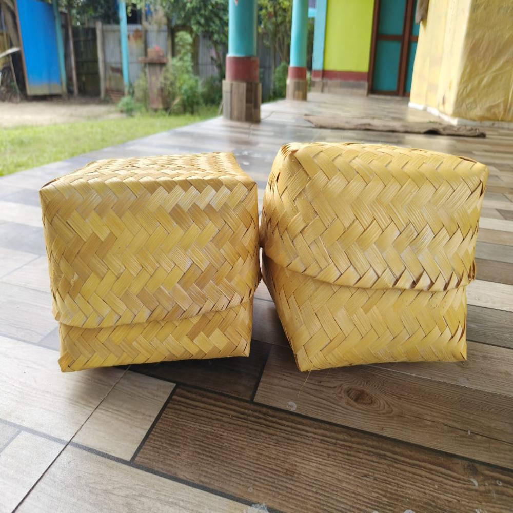 Handcrafted Bamboo Gift Box - Color: Natural
