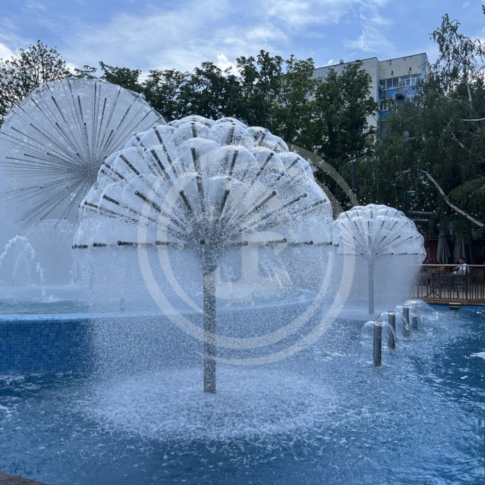 Half Dandelion Fountain