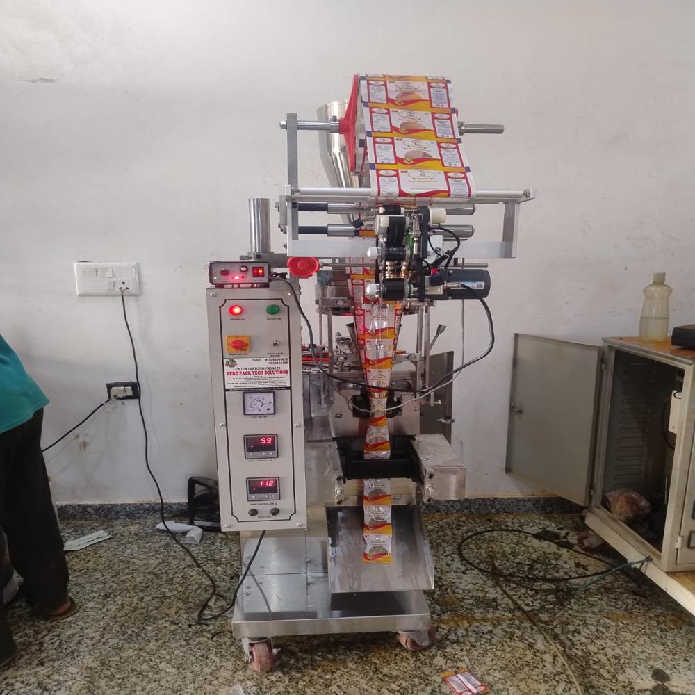 Ffs Centre Sealing Machine - Stainless Steel, 900x700x2100 Mm, Plc Controlled | Adjustable Speed, 1% Accuracy, Volumetric/servo Feeding