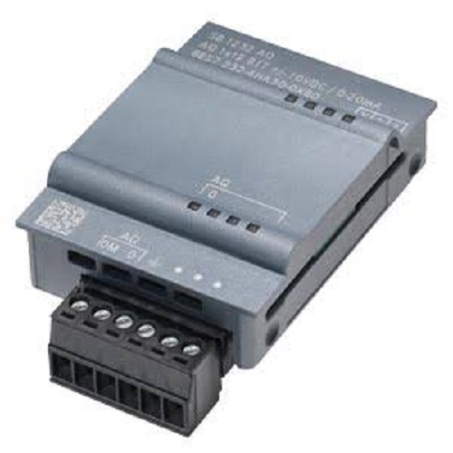 Siemens, SIMATIC S7-1200, 6ES7232-4HA30-0XB0, 1 AO, 0 DO, 0 DI, 0 AI, Single-phase, 24 V DC.