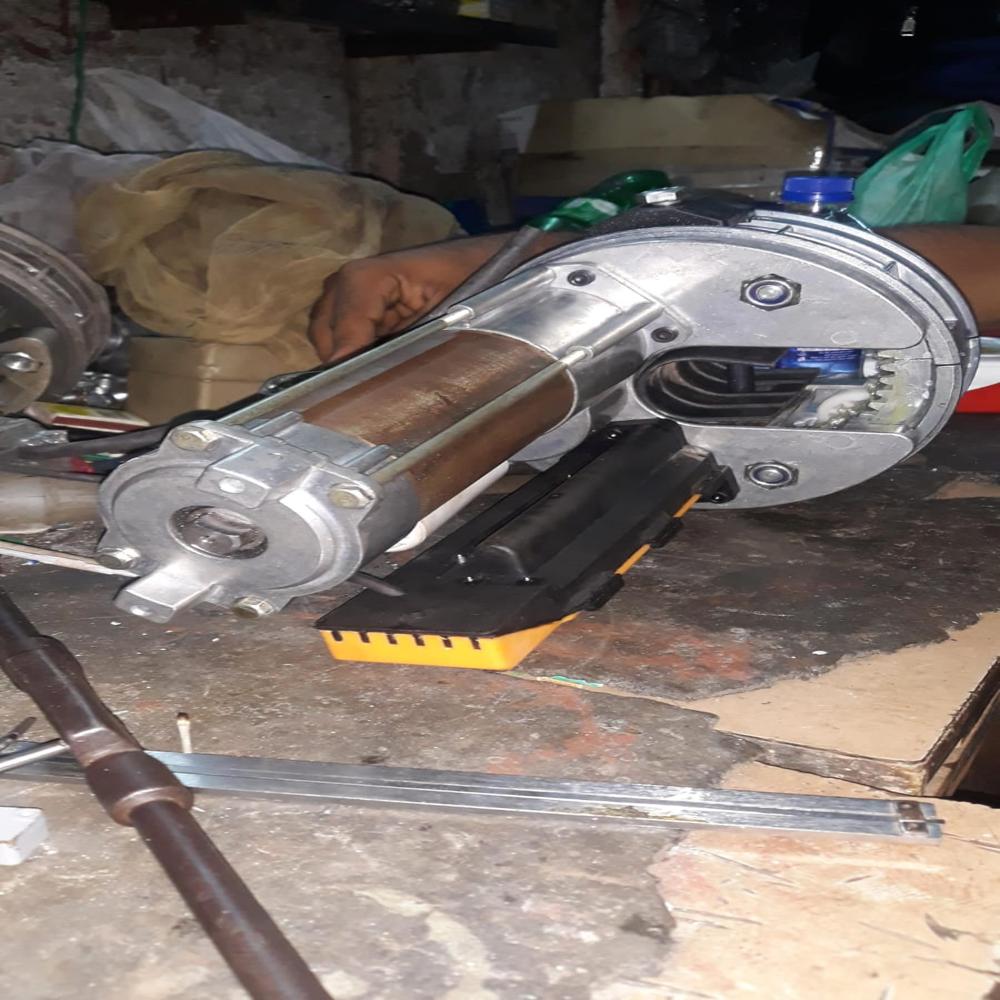 Rolling Shutter Motor - Power: Electric
