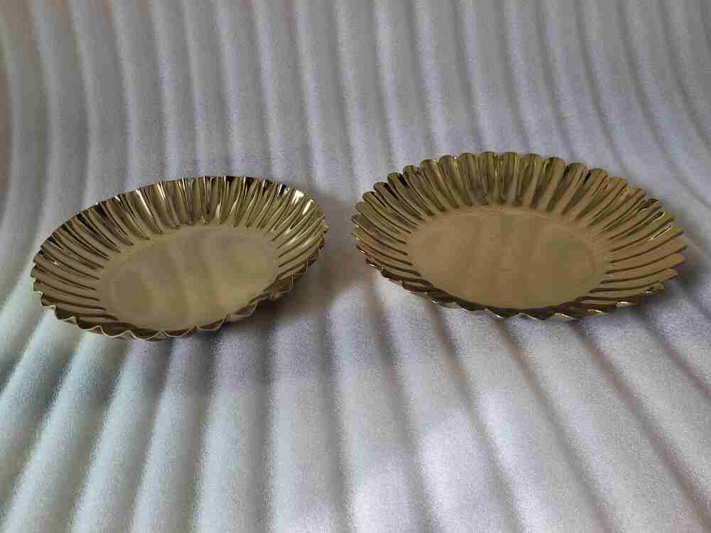 Golden Metal Fluted Decorative Tray Set
