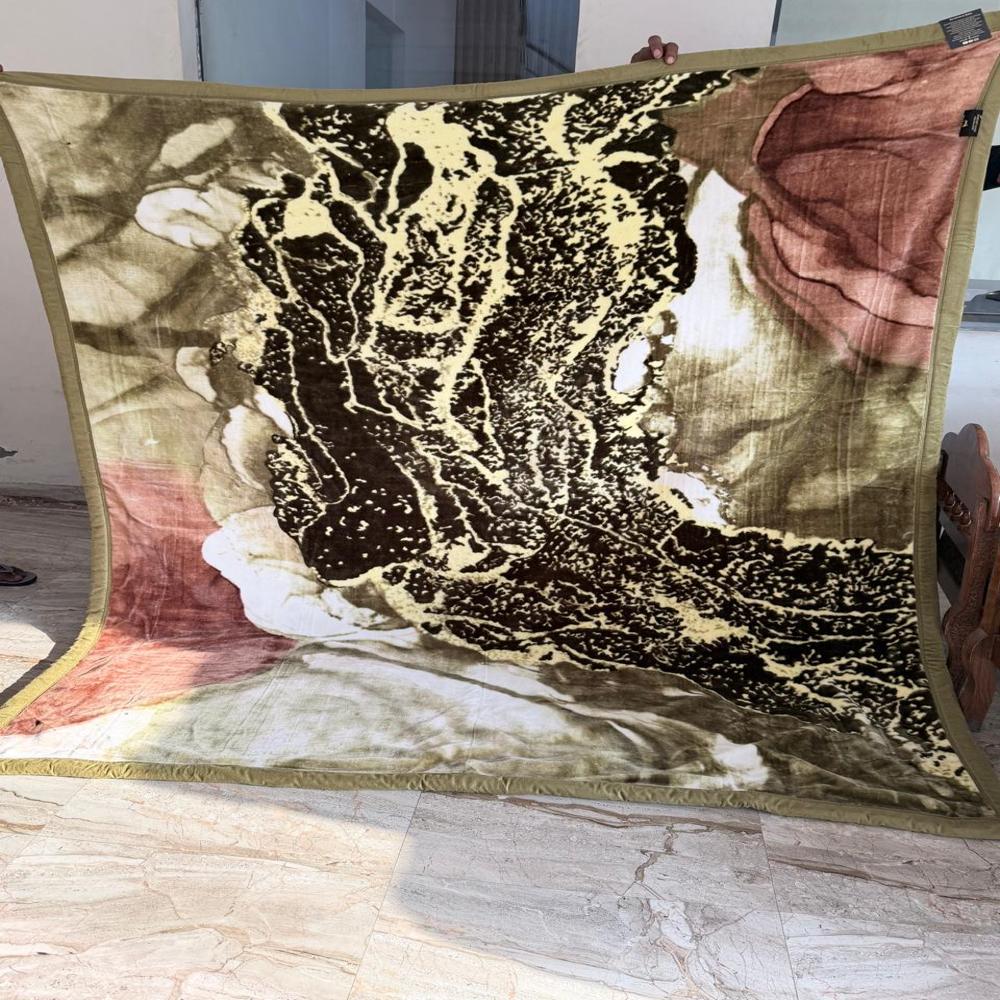 Super Soft Mink Blankets - 80x60 Inch, Brown 100% Polyester With Printed Pattern | Luxuriously Comfortable For Adults, Weighing 4200 Grams