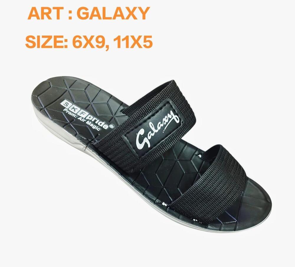 11X5 Mens Slipper - Color: Black