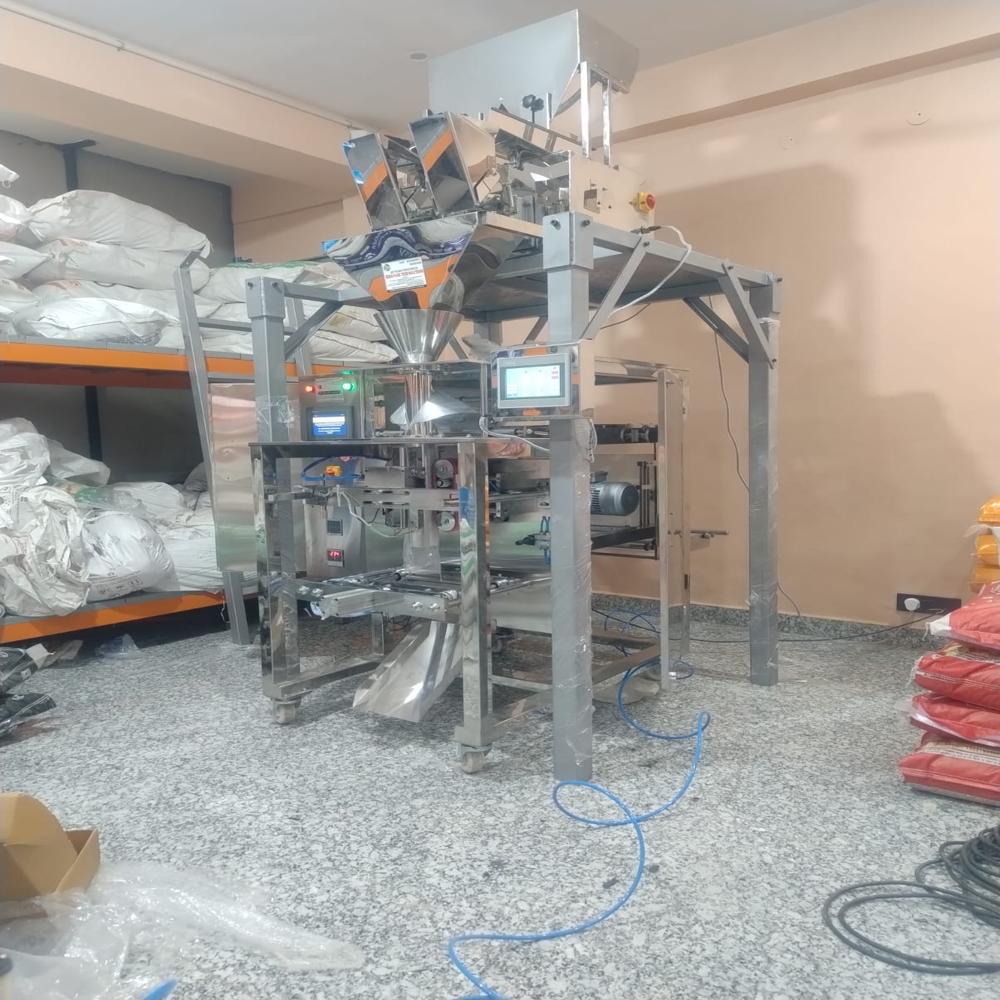 Namkeen Snacks Daal Chawal Packing Machine