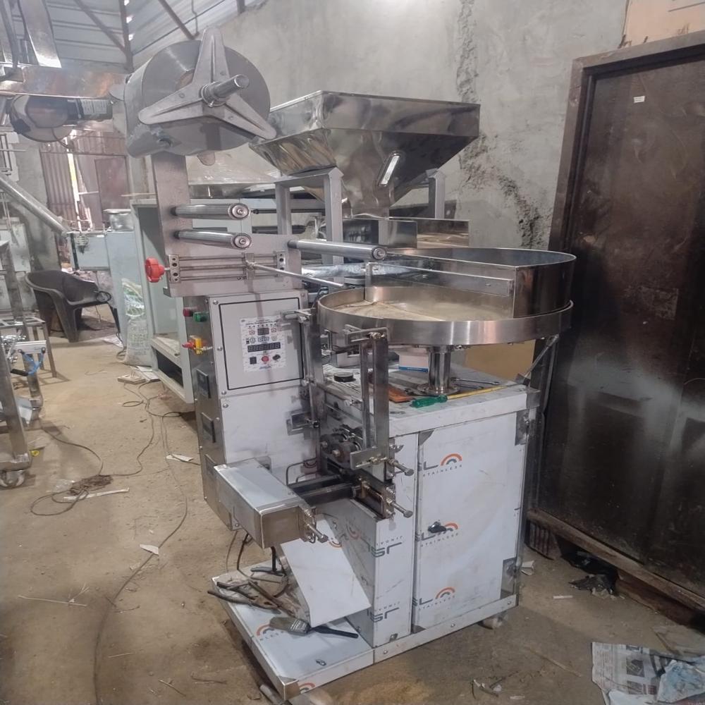 Namkeen Snacks Daal Chawal Packing Machine