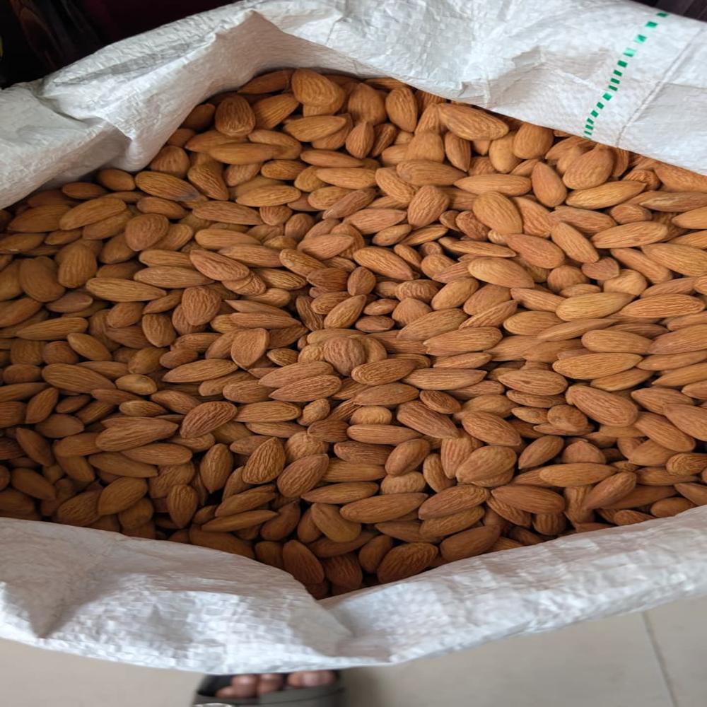 सूखे बादाम