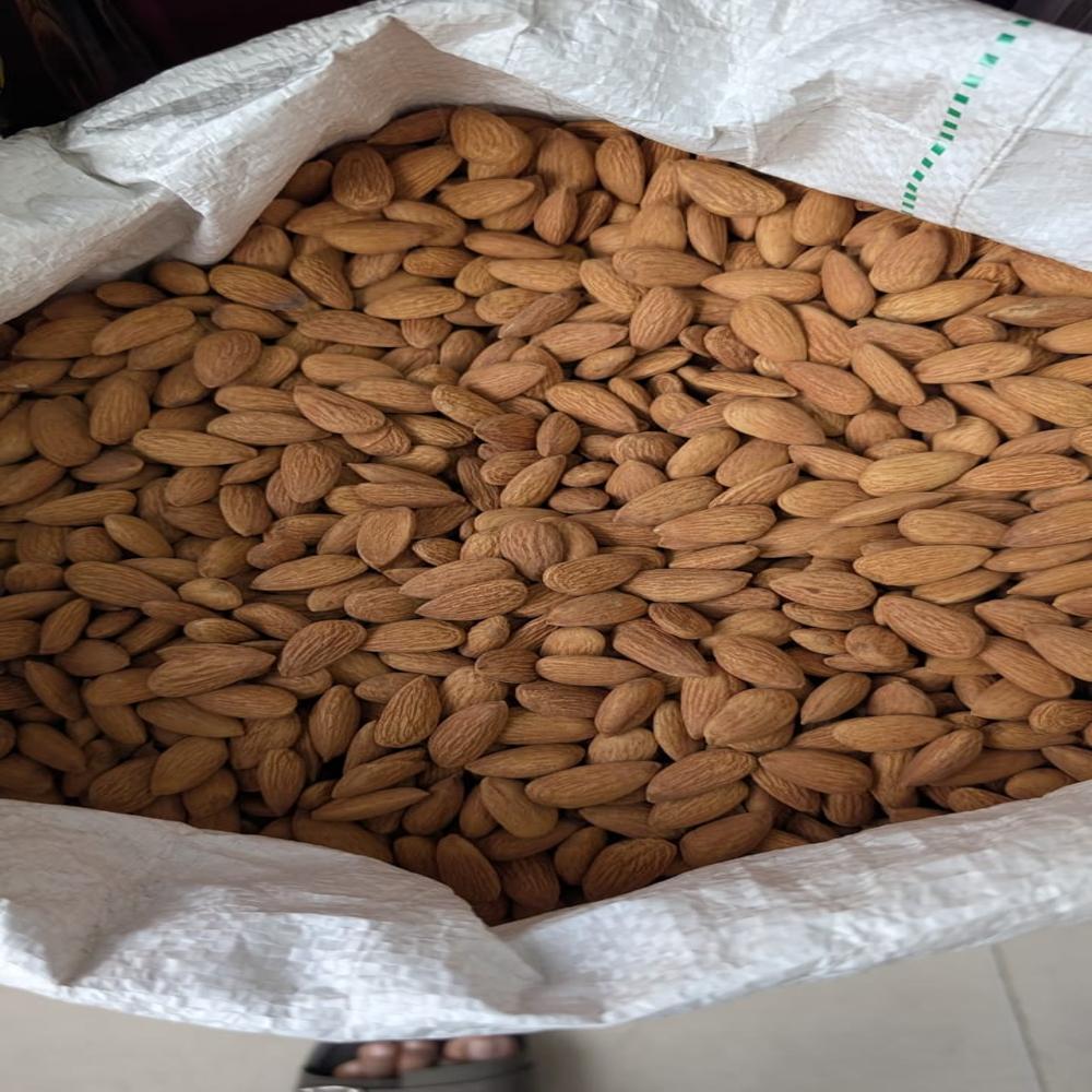 सूखे बादाम