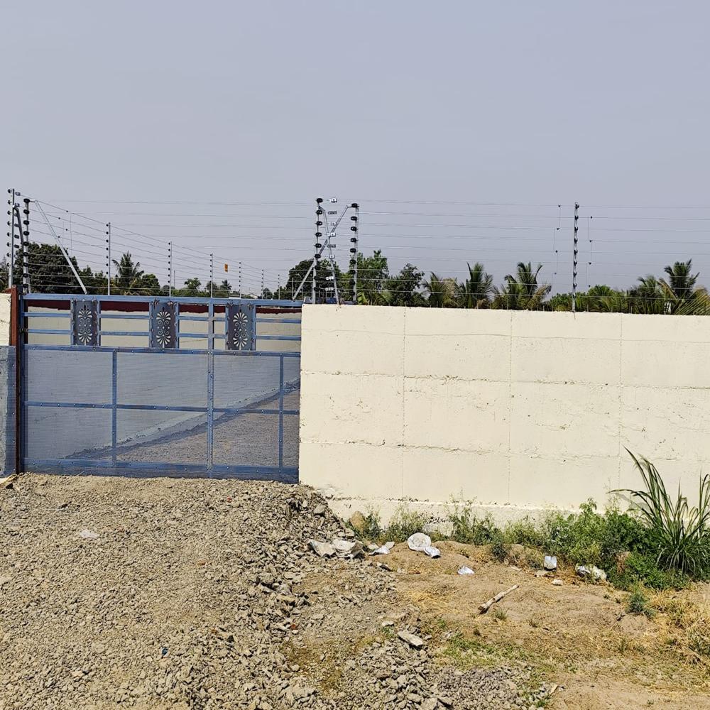 Commercial Wall top electric fence