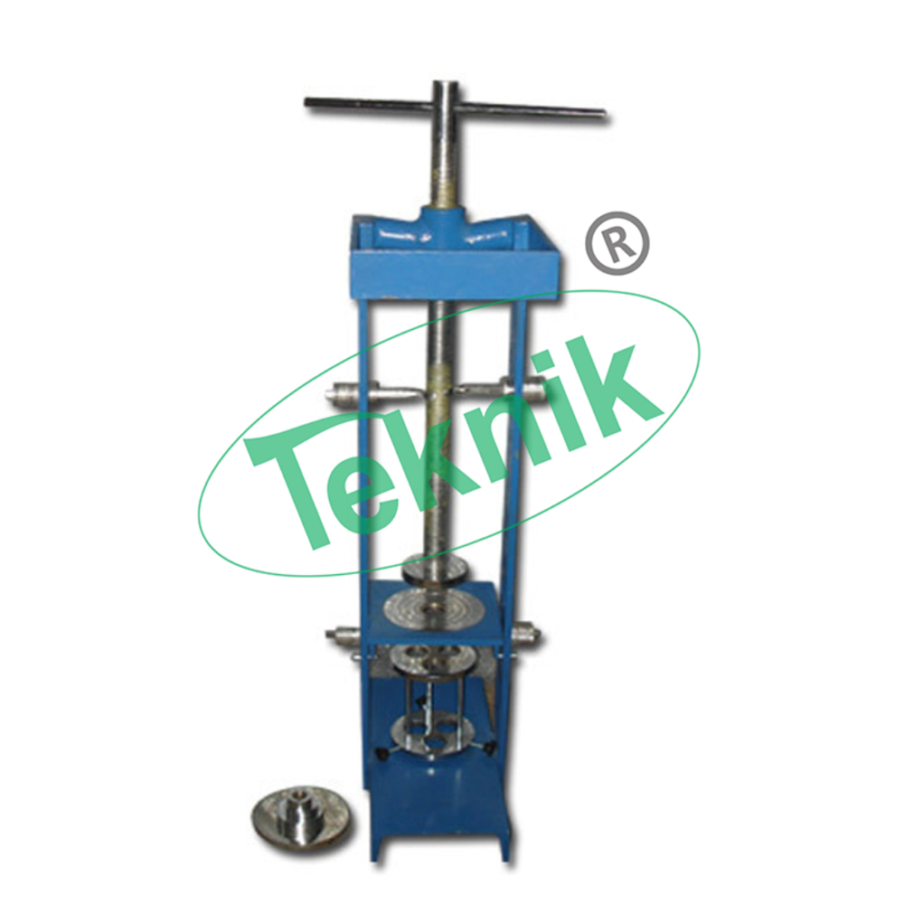 Extractor Frame Hydraulic - 5 Ton Capacity Hand Operated, Plungers For 100 Mm & 150 Mm Dia Soil Samples, Adjustable Thrust Plates, Includes Adaptors For 38 Mm, 50 Mm & 75 Mm Dia Specimens