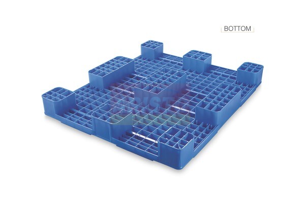 121013 LW Plastic Pallets
