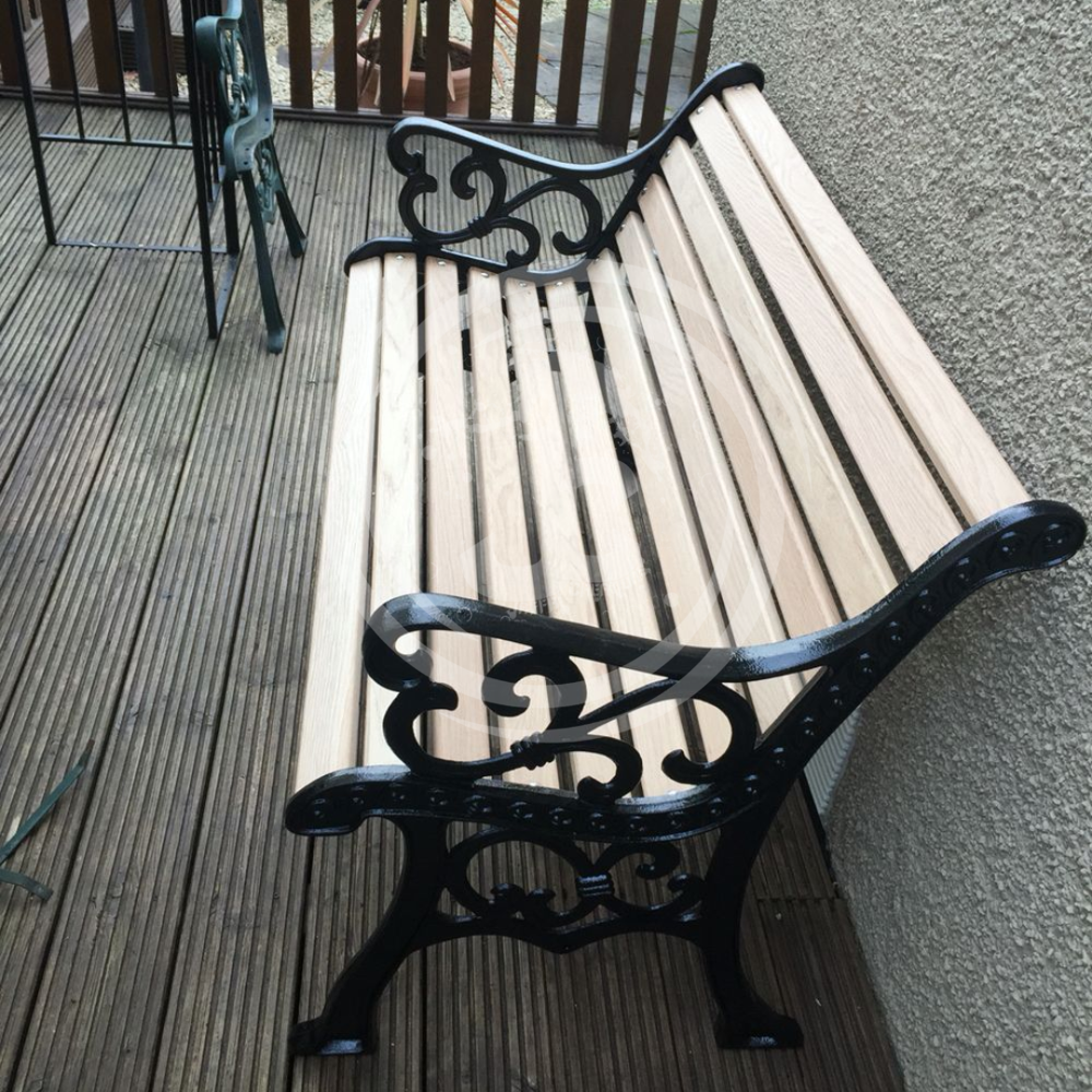 Garden Bench - Wooden And Metal, Traditional Style In Brown Color | Ideal For Outdoor Gardens, Parks, And Public Spaces, 1-year Warranty