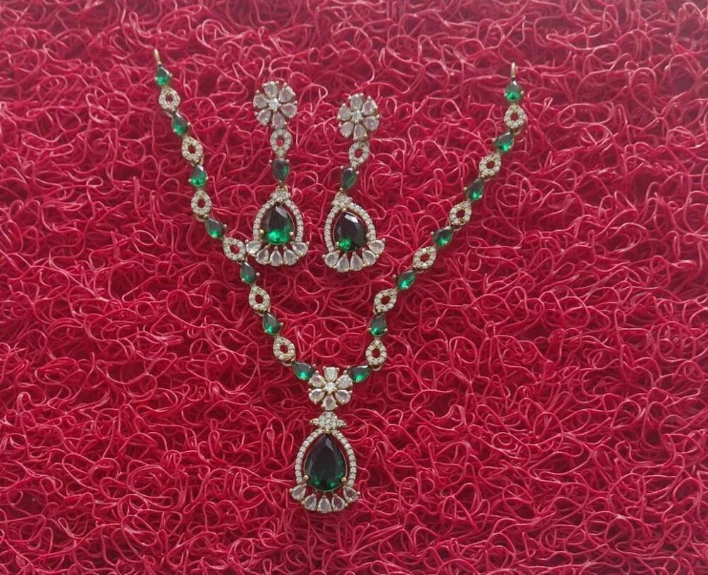 Small Green Necklace