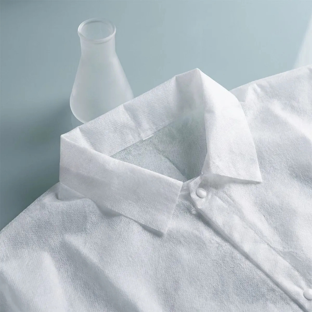 White Disposable Non Woven Lab Coat