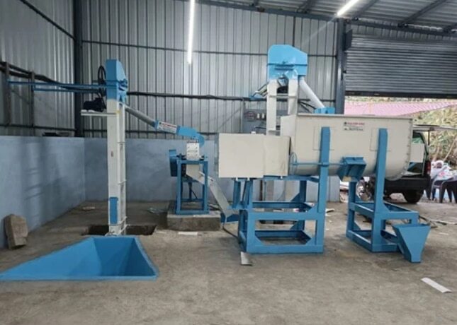 Poultry Feed Making Machine