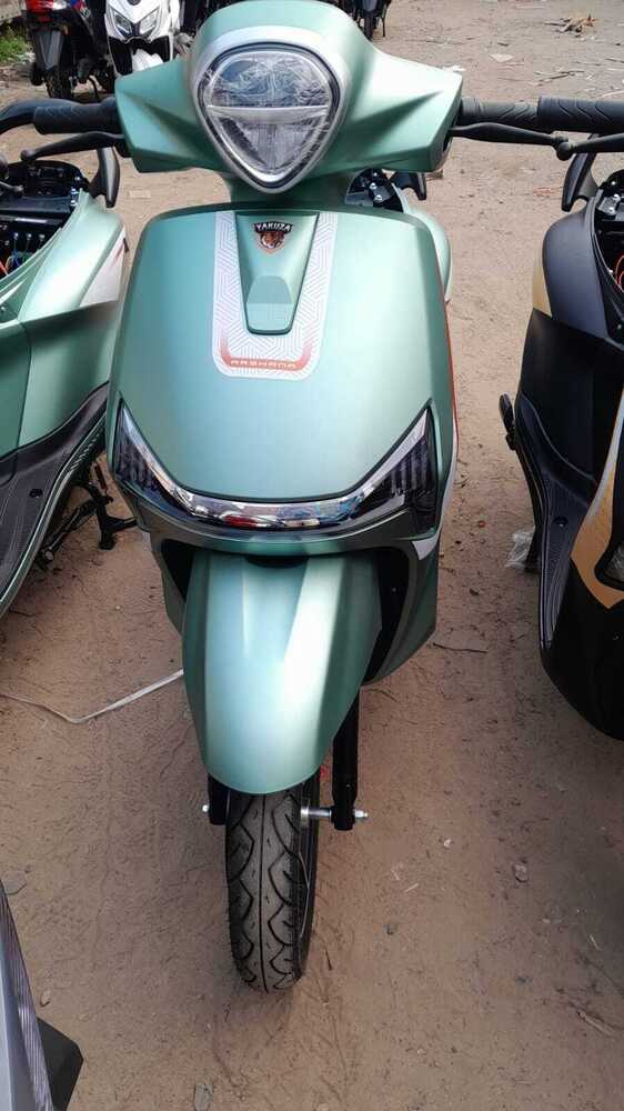 YAKUZA Electric Two Wheeler Scooter