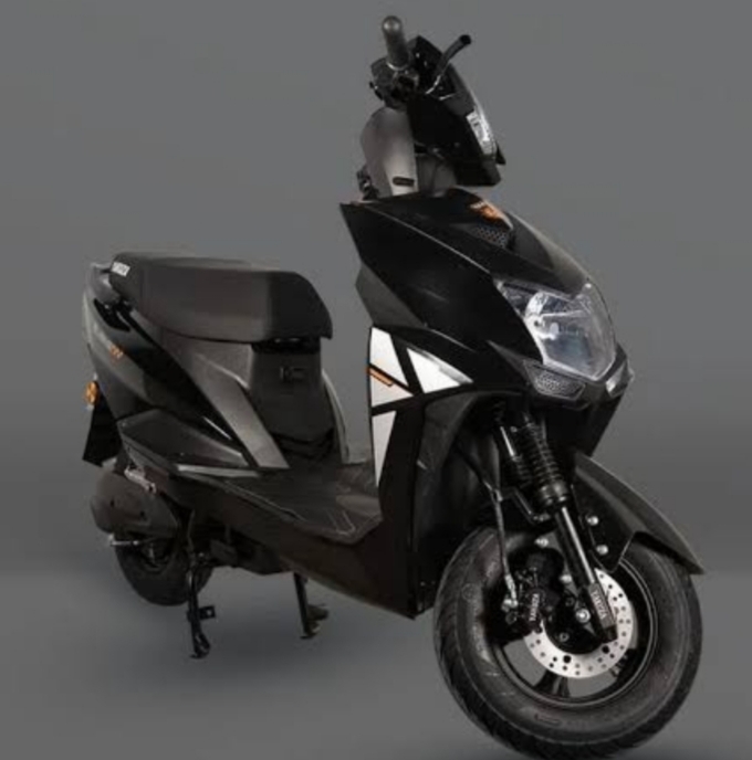 Yakuza Rubie 48V Electric Scooter Bike for Adults 2 Wheeler