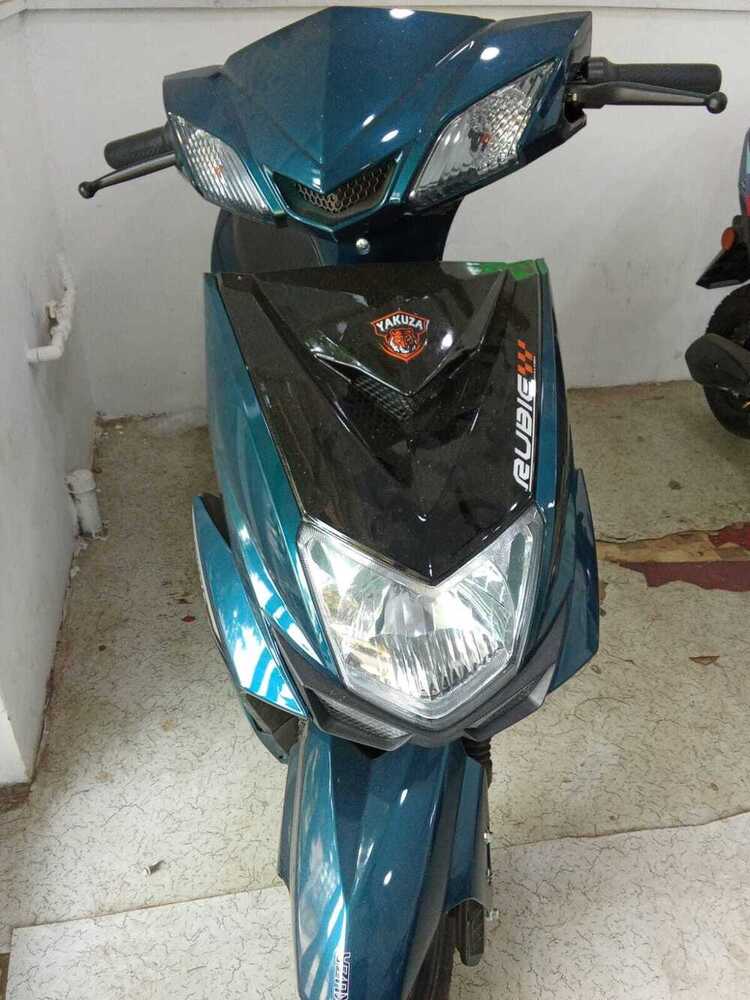 Yakuza Rubigw Electric Scooter
