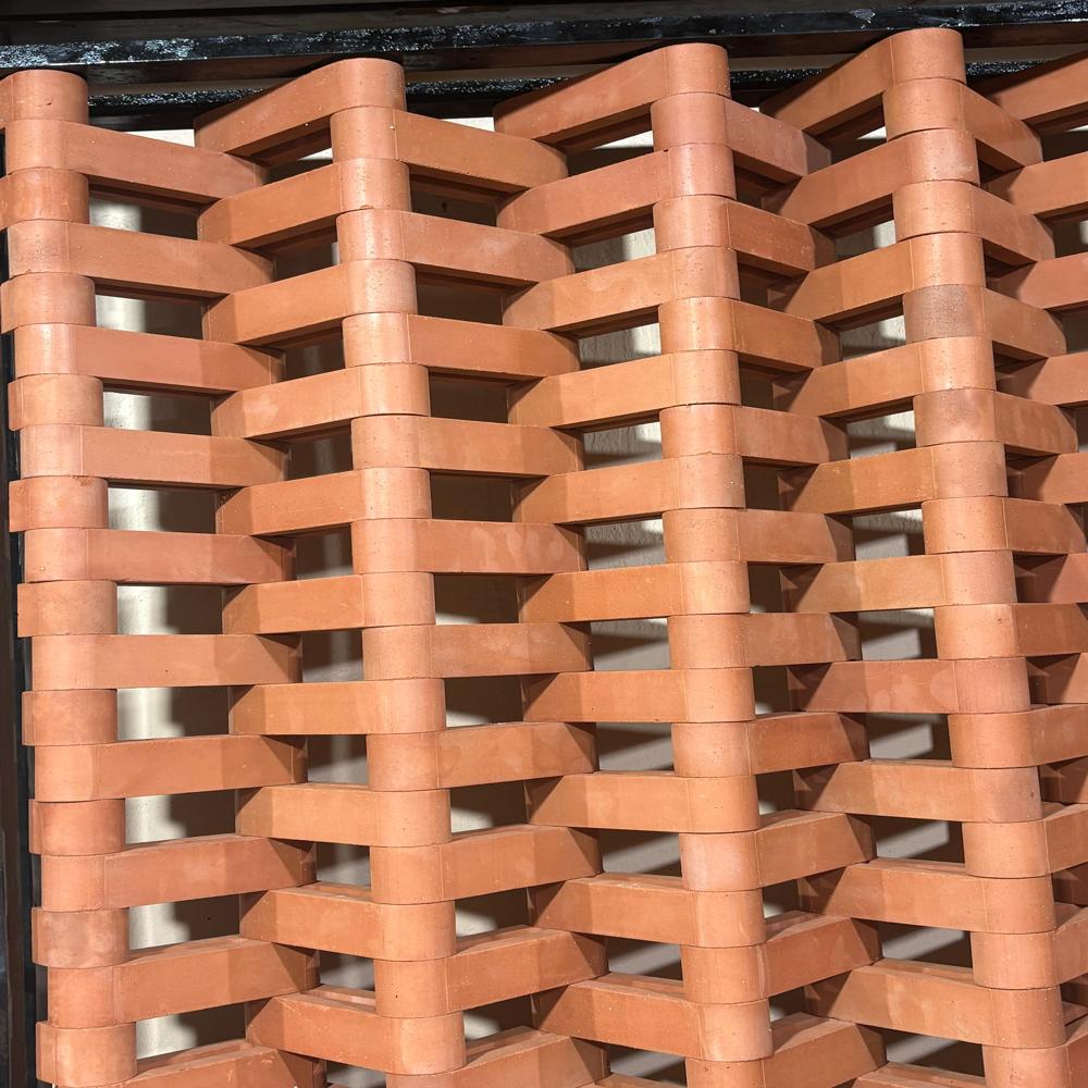 Terracotta Capsul Clay Pill 2 Hole Round Brick 210x60x50mm