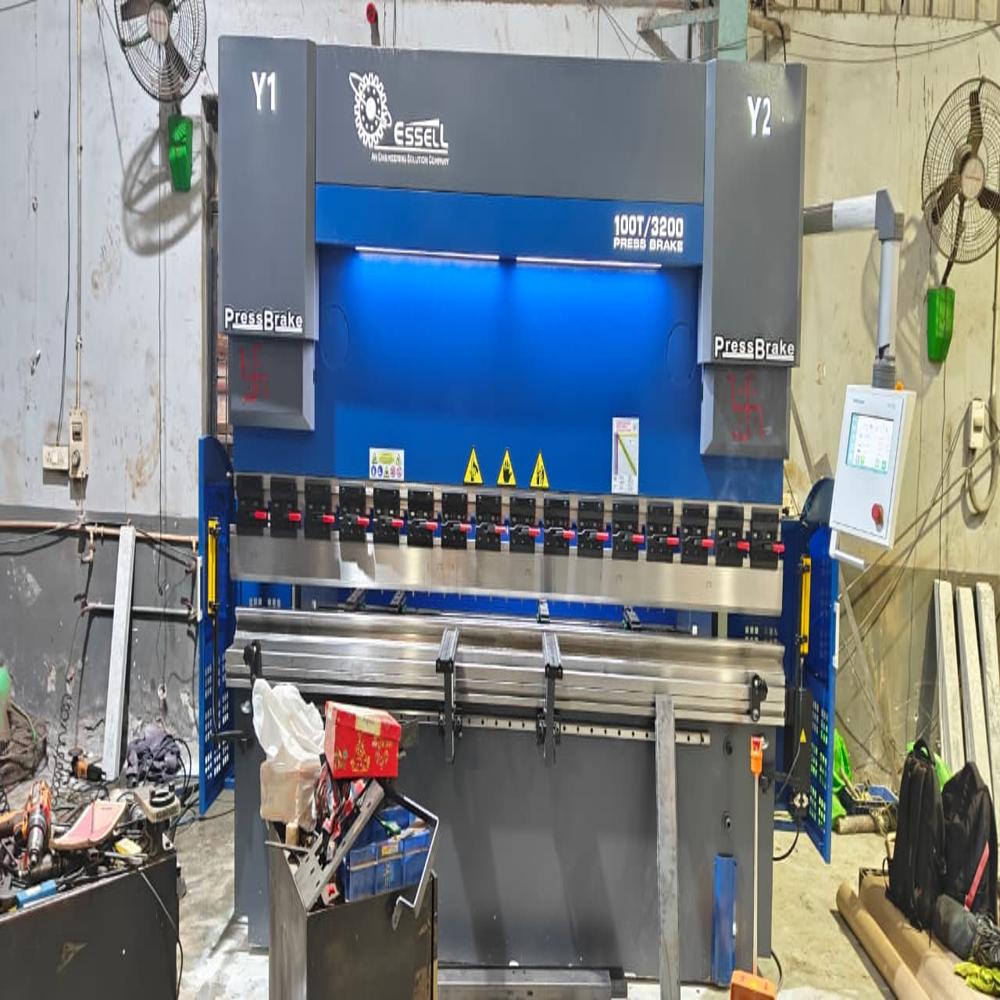 Hydraulic Nc Sheet Bending Machine - Color: White
