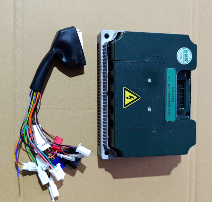 Sino-Pan Sp-C Sine Wave 72V E-Rickshaw Controller High Quality 3Kw 485 Can Pmsm Controller Ip65 Protection 83A - Color: Green