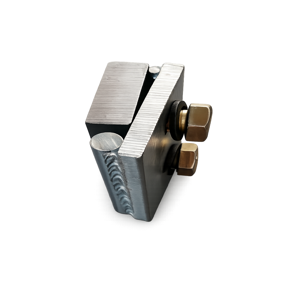 Double Bolt Rail Clamp - Dimensions: Standard - 120 Mm X 80 Mm X 35 Mm (Customizable) Millimeter (Mm)