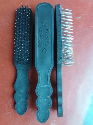 Pvc Wire Brush - Bristle Color: Silver