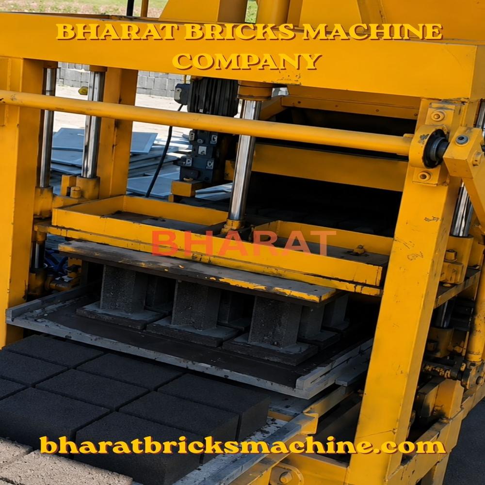Automatic Fly Ash Bricks Making Machine (12cvt.)
