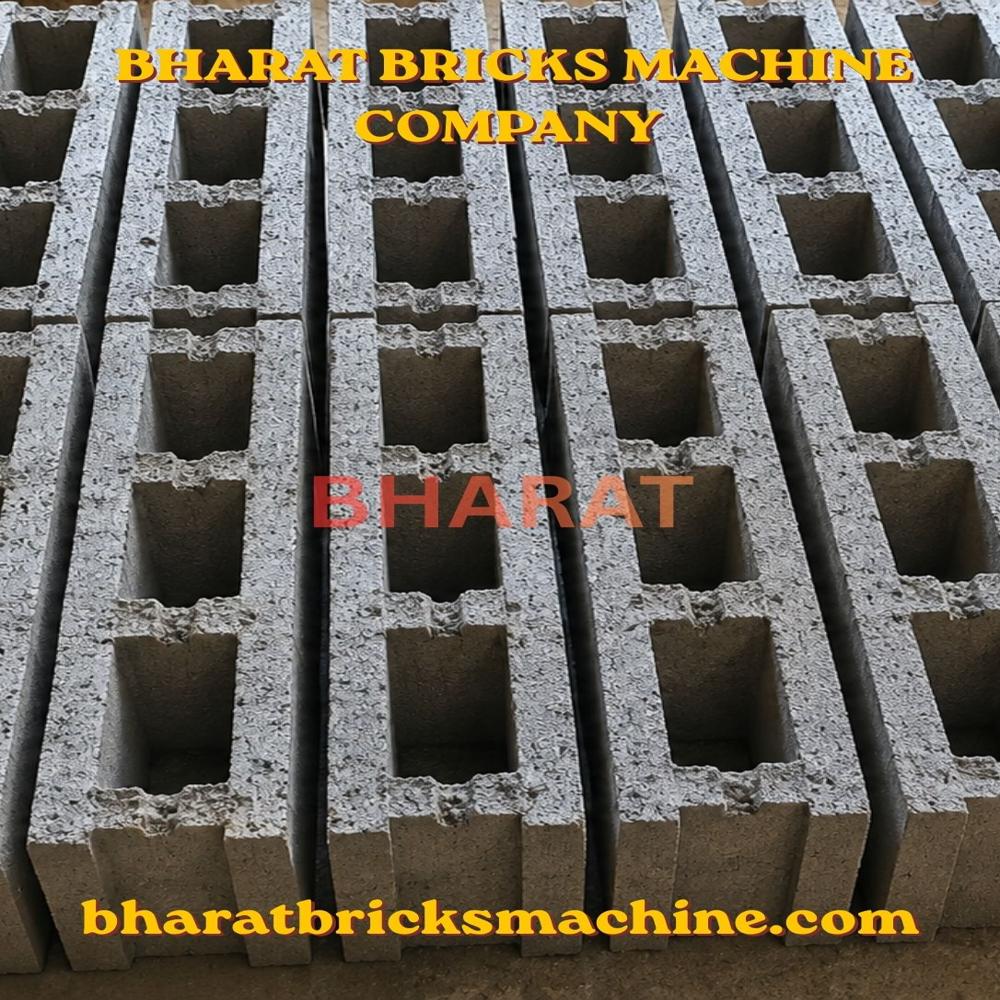 Hollow Block Making Machine - Capacity: 450 Pcs/hr