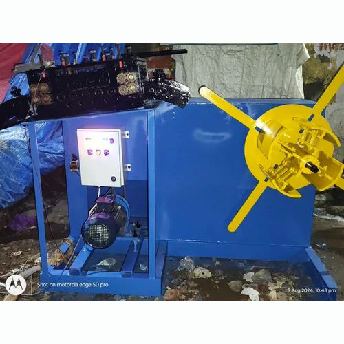Decoiling Cum Straightening Machine