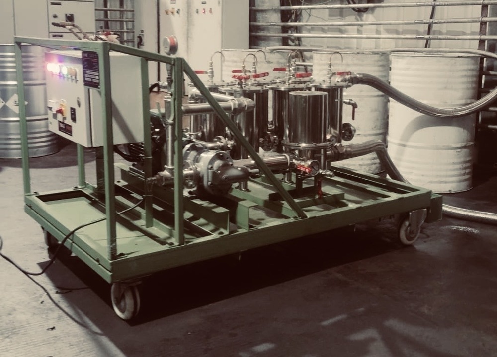 Custom Built Machine For Filtering Control Fluids Other Oils