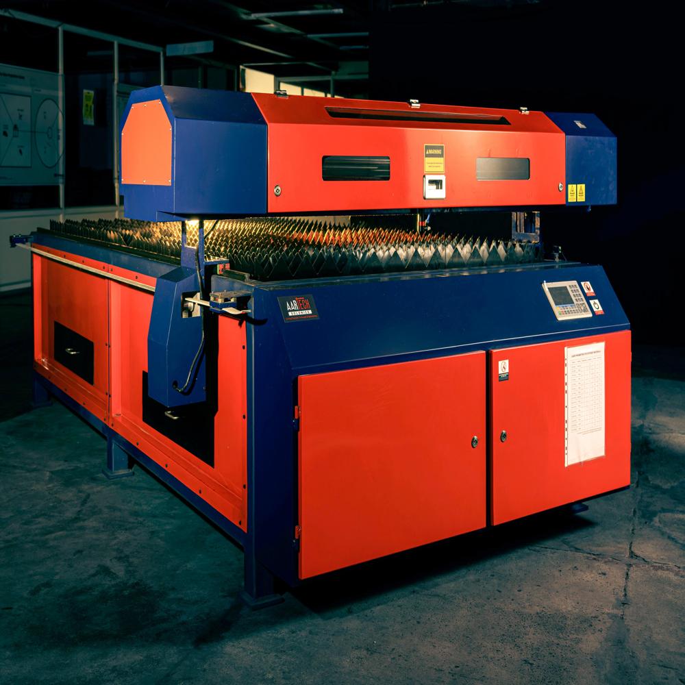 Co2 Laser Machine - Capacity: 100 Watt