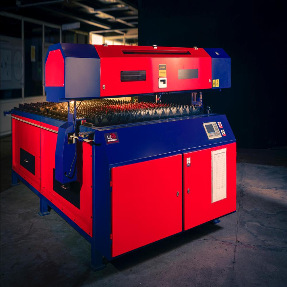 Co2 Laser Machine - Capacity: 100 Watt