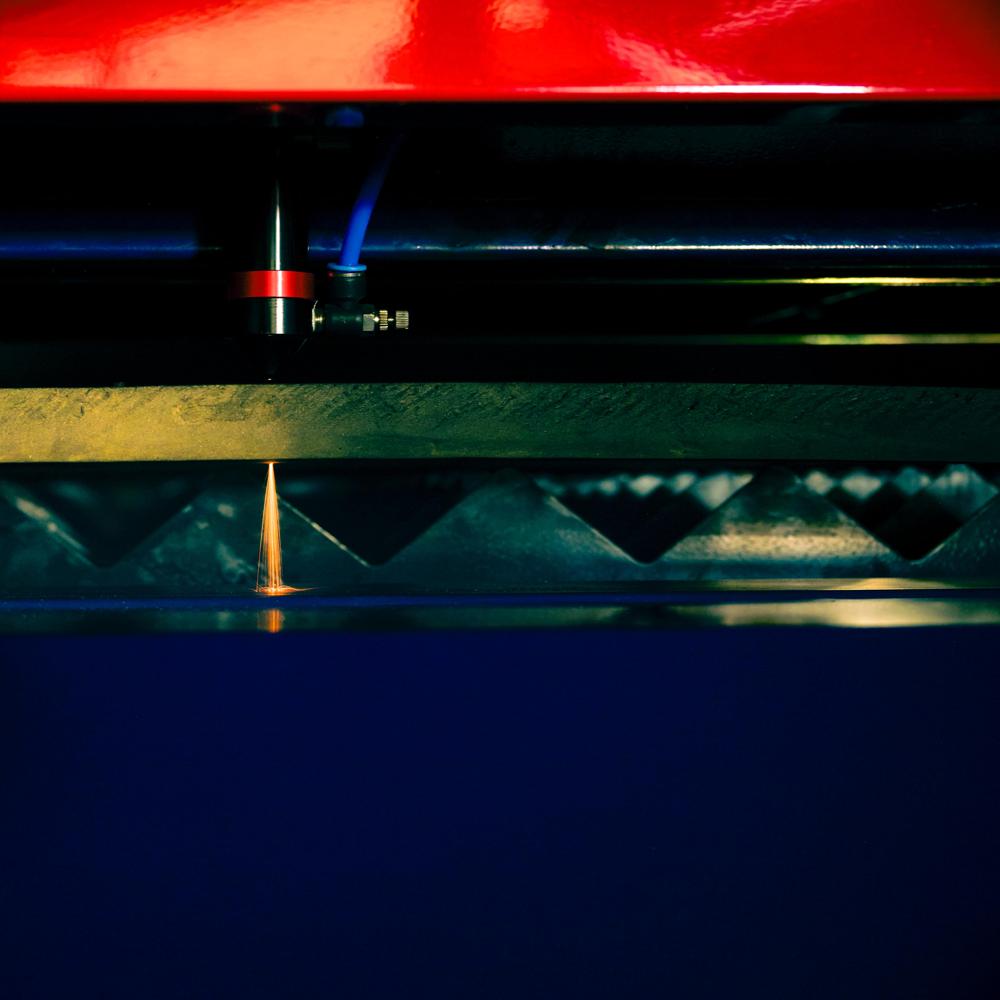 Co2 Laser Machine - Capacity: 100 Watt