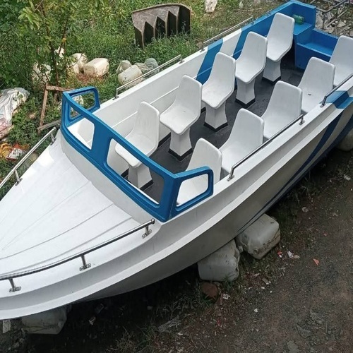 Speed boat plus engine board