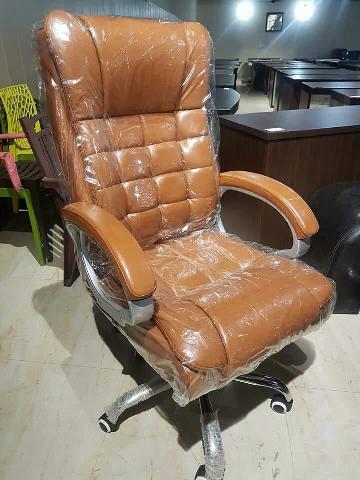 Double Cushion chair