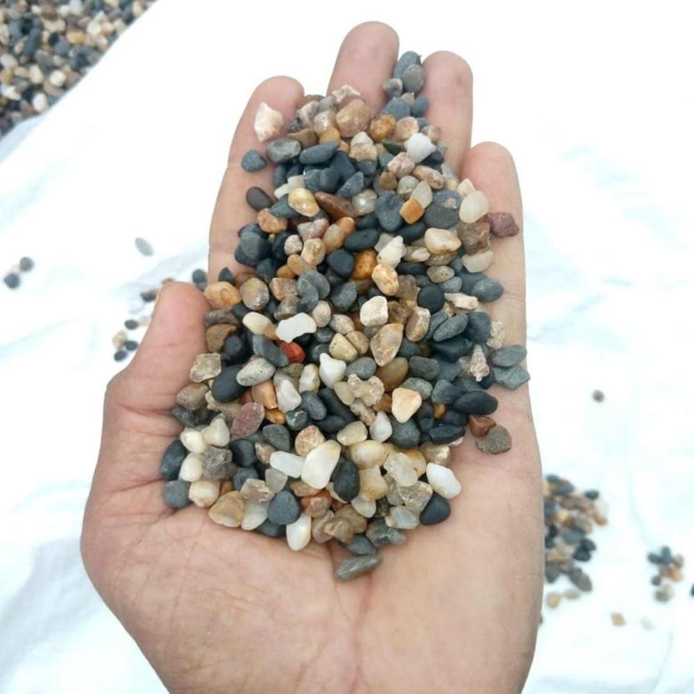 Natural Round River Gravel for Garden Landscaping and Outdoor Fish Pond Decor in Bulk