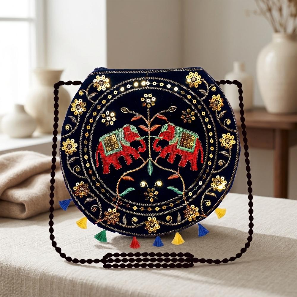 Women Handcrafted Elephant Embroidery Crossbody Purse
