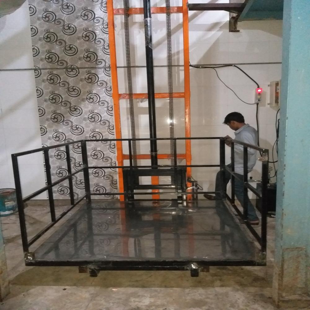 Hydraulic Industrial Goods Lift