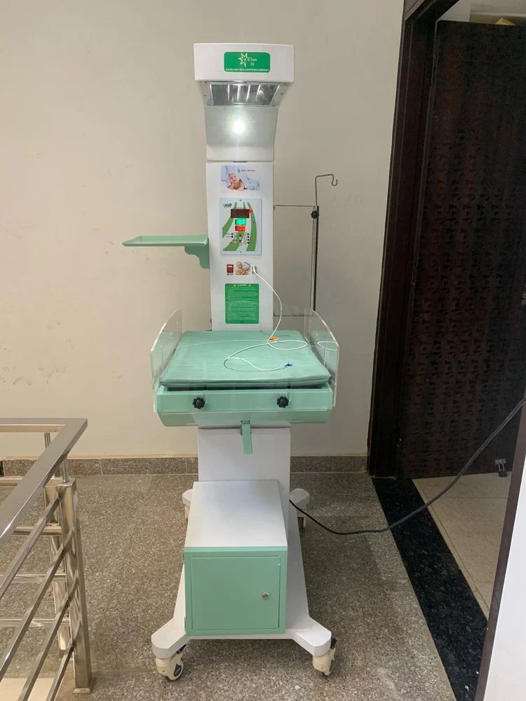 BS Luxora Prime Baby Warmer for NICU