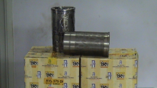 AVL 575DI / ट्रैक्टर लाइनर