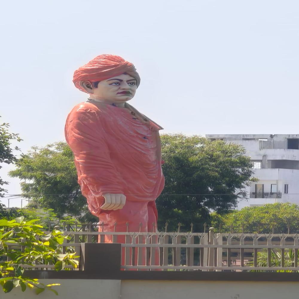 Tallest Statue - Color: As Per Required