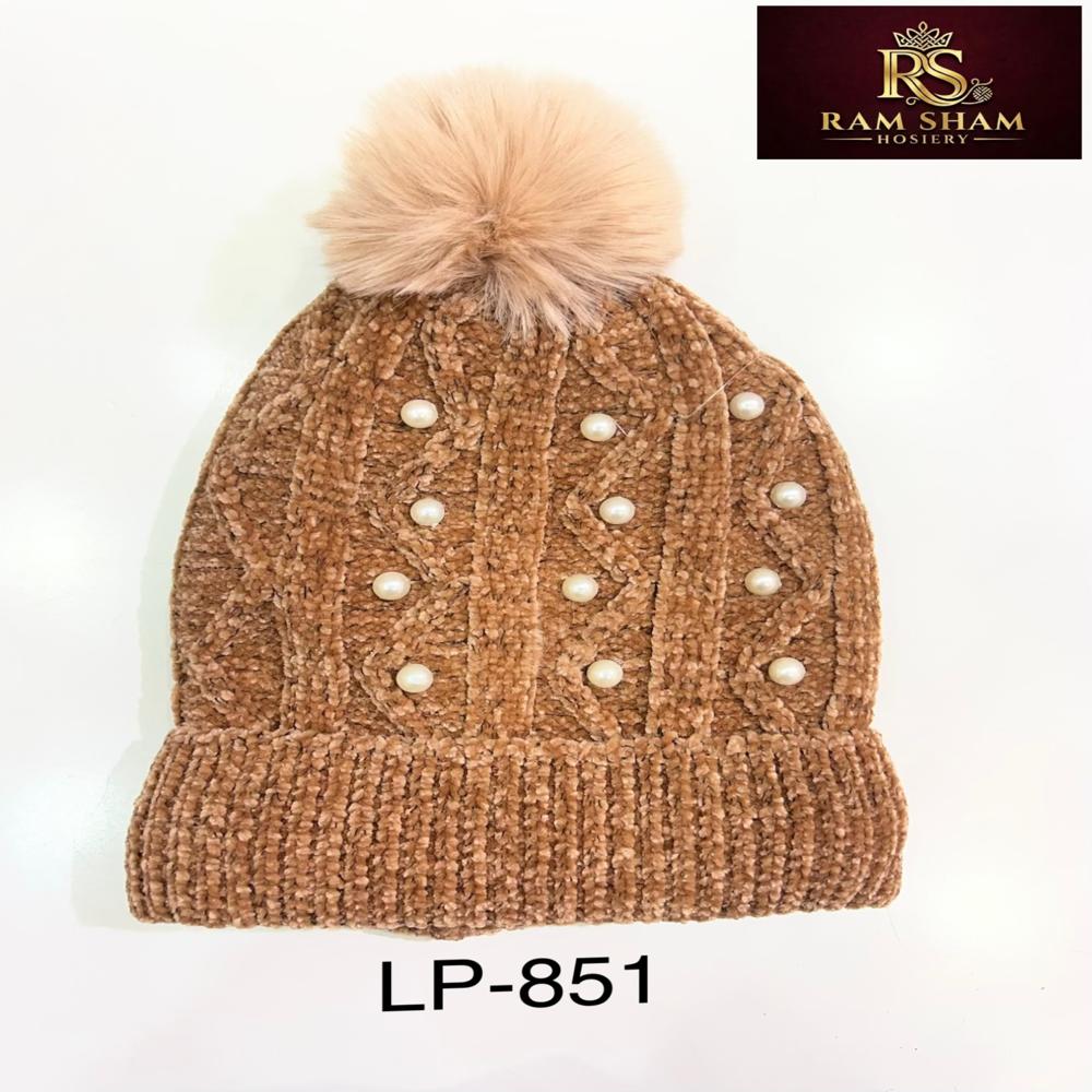 Leadies Pom Pom