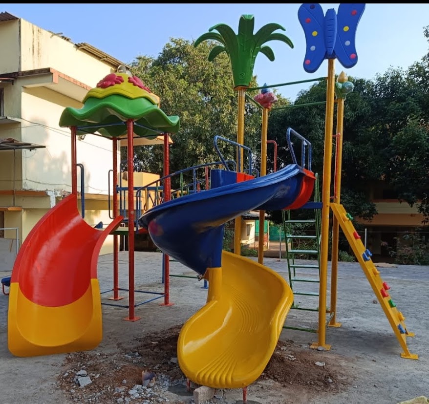 Outdoor Fun Playstation FRP